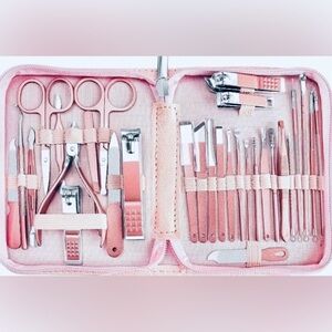 30pc Grooming Kit NWT